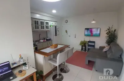 Apartamento com 2 quartos para alugar na Rua Luiz Aléssio Lenhani, São Sebastião, Palhoça