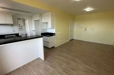 Apartamento semimobiliado com 3 dormitórios no bairro rio branco