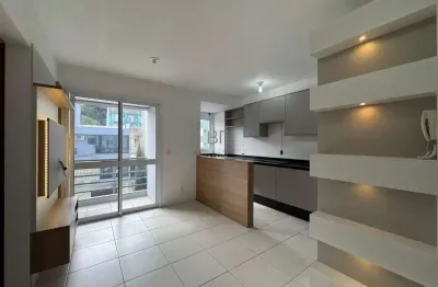 Apartamento semimobiliado no bairro vinhedos com elevador