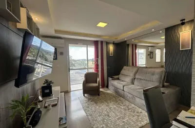 Sobrado triplex com 2 dormitórios sendo 1 suite e 2 vagas em santa corona