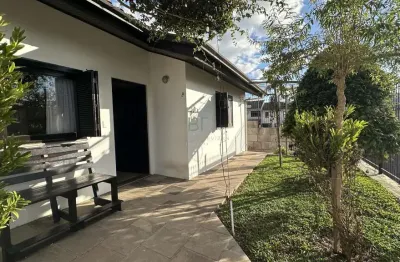 Casa semimobiliada com 3 dormitorios no bairro santa lucia