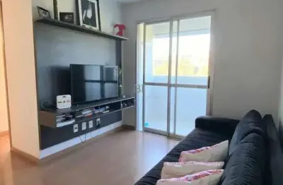 Apartamento semimobiliado com 02 dormitórios e uma vaga coberta no bairro santa