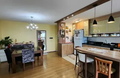 Apartamento semimobiliado 03 dormitórios e 02 vagas no bairro sanvitto