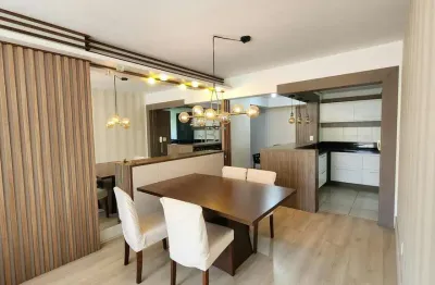 Apartamento semimobiliado com 2 dormitórios sendo 1 suíte e 02 vagas no bairro c