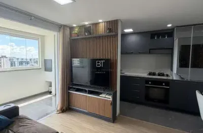 Apartamento semimobiliado 2  dormitórios  1 suíte e 2 vagas no bairro vila verde