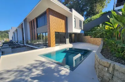 Casa com 3 quartos à venda no América, Joinville 