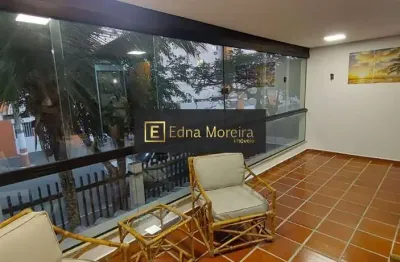 Casa em condomínio no Braga, Cabo Frio-RJ: 4 quartos, 2 salas, 3 banheiros, 2 vagas de garagem, 130m² de área.