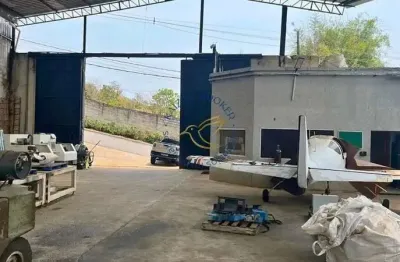 Imóvel industrial em bragança paulista com 650m² construídos. galpão aberto com estrutura sólida, ideal para empresas e logística. venda por r$ 1.800.000.