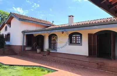Chácara à venda no recanto amapola em bragança paulista. 4 suítes, piscina, galpão, área gourmet e 2.000 m² de terreno. ideal para moradia ou investimento.