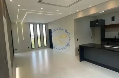 Imóvel com 3 quartos, suíte, sala ampla, cozinha funcional, área de serviço e garagem coberta. localização privilegiada em bragança paulista, a 8 minutos do centro.