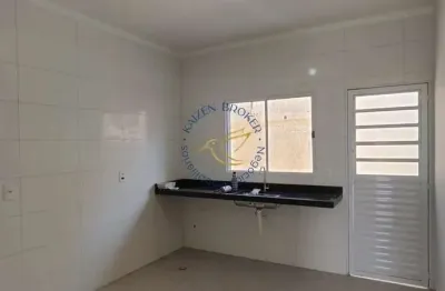 Sobrado à venda no bairro planejada em bragança paulista com 2 dormitórios, quintal e garagem. documentação pronta para financiamento bancário.