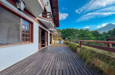 Casa à venda em teresópolis, com cara de sítio, mais de 3.000m² de terreno e 4 suítes
