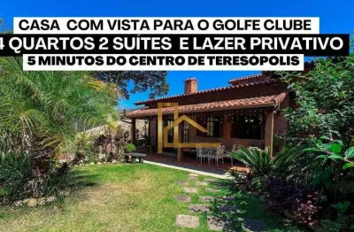 Casa com 4 quartos (2 suítes) vista para o golfe clube e lazer privativo
