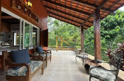 Encanto e tranquilidade! casa espaçosa com jardim e lareira em condomínio exclusivo – teresópolis/rj ????