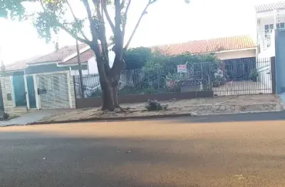 Casa de alvenaria c terreno c area 300m2 bairro jardim copacabana.