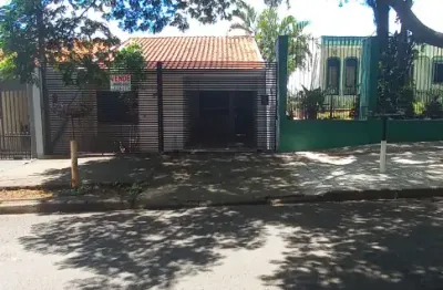 Casa com 03 quartos/suíte  perto do shopping boulevard em maringá.