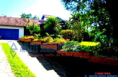 Casa com 3 quartos à venda no Centro, Esteio 