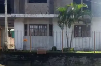 Casa com 5 quartos à venda no Parque Santo Inácio, Esteio 