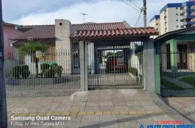 Casa com 3 quartos à venda no Centro, Esteio 