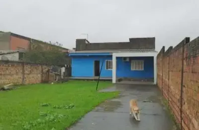 Casa de 55m² em ótimo terreno de 12x30, no bairro walderez - sapucaia do sul.