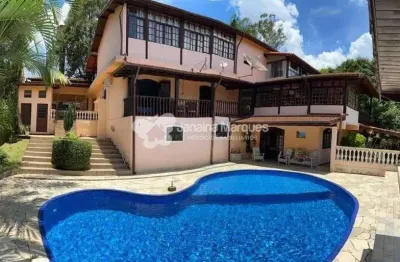 Chácara dos Sonhos em Araçariguama - 7.000 m² de Pura Tranquilidade e Contato com a Natureza