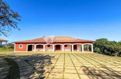 Sítio com 4 dormitórios à venda, 24000 m² por R$ 1.800.000,00 - Santa Hortência - Itu/SP