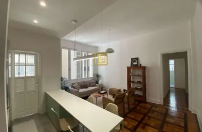 Apartamento reformado e histórico no centro do rio de janeiro