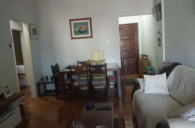 Apartamento 3 quartos com dependência uma vaga de garagem na escritura.