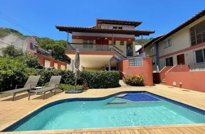 Amplo apartamento duplex de 2 quartos com varanda e infraestrutura santa teresa