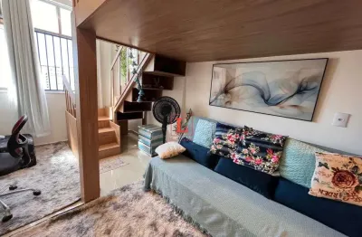 Apartamento todo reformado na Avenida Presidente Vargas por R$ 280.000