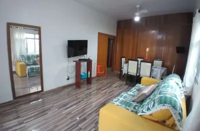 Casa com 3 quartos, garagem com espaço para 3 carros e churrasqueira 100 m²