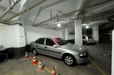 Vaga de garagem em excelente localização na rua riachuelo