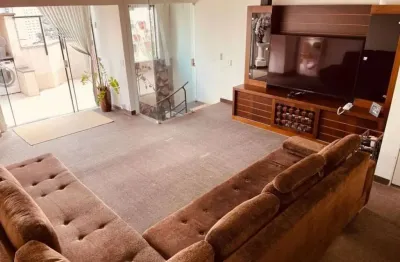 Cobertura duplex com 180 m² , ótima localização , 4 dormitórios , 3 vagas.