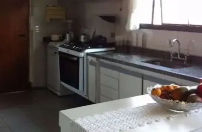 Vende-se apartamenro com 4 dormitórios, 3 vagas no belémrmitórios