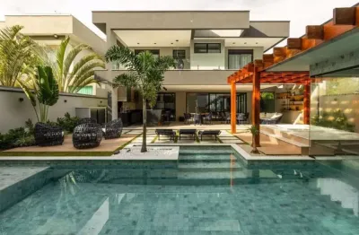 Sobrado novo a venda em riviera e são lourenço, alto padrão, mobiliada e decorado com 6 suítes