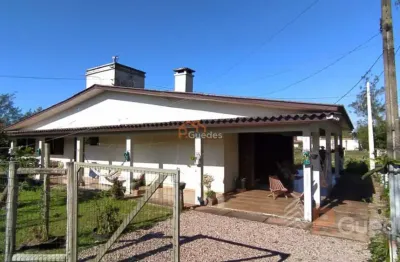 Casa à venda na Praia Lagoinha, Balneário Gaivota 