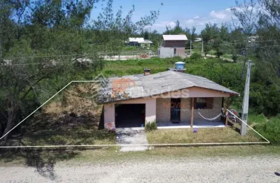 Casa à venda na Zona Norte, Balneário Arroio do Silva 