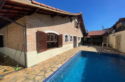 Casa com 4 quartos à venda em itaguá, ubatuba  por r$ 2.350.000