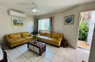 Casa em condomínio fechado com 3 quartos à venda em Toninhas, Ubatuba  por R$ 800.000