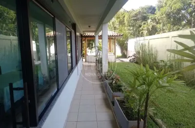 Apartamento com 1 quarto à venda na Praia do Lazaro, Ubatuba  por R$ 450.000