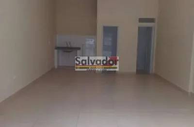 Salão na rua divinópolis, paralelo com a avenida do cursino.