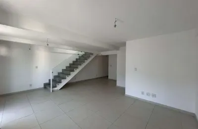 Vivendas do oeste, cobertura a venda com 188m, 4 quartos 2 vagas no pechincha.