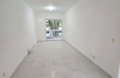 Est. do guanumbi, apartamento a venda com 83m, 2 quartos, 3 banheiros e 1 vaga.