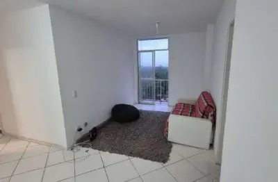 Pontões, barra sul, 2 quartos com vaga, 60m com sala ampla e varanda. lazer.