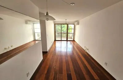 Apartamento no recreio com 3 quartos, 82m 2 vagas e móveis. varandão.