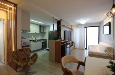 Raro a venda com 112m, 3 quartos sendo 2 suítes. 2 vagas. todo mobiliado.