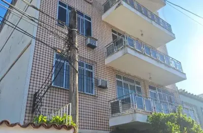 Excelente apartamento com 78m, ampla sala, 3 quartos sendo 1 dependência. 1 vaga