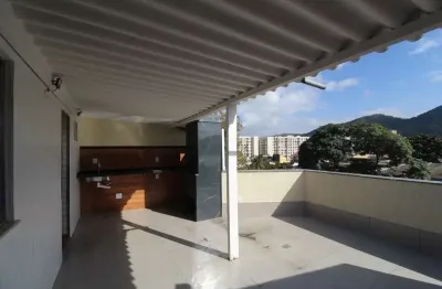 Cobertura com 100m, 2 quartos com amplo terraço. estrada do rio grande.