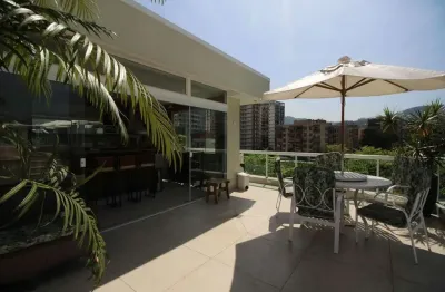 Del bosco, cobertura com 245m, 4 quartos com 2 suítes e 3 vagas. lazer completo.