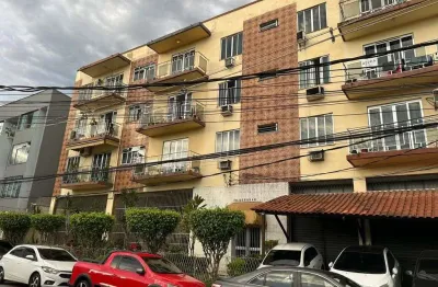 Excelente apartamento com 65m, ampla sala, 2 quartos e 1 vaga coberta.